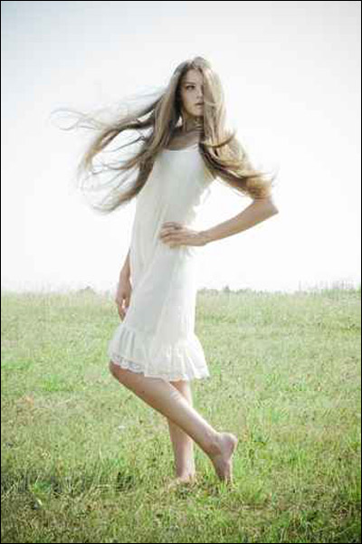 تالقي سيدتي.. باجمل الفساتين!!