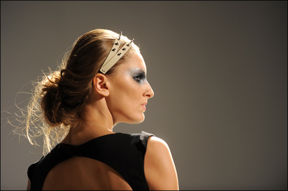 بالصور.. ازياء راقية لعام 2012!! 