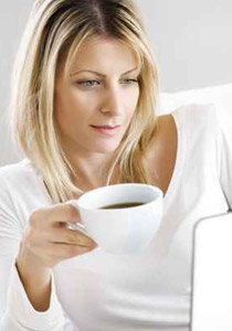 لتحصلن على اطلالة نضرة.. تجنبن تلك العادات!!