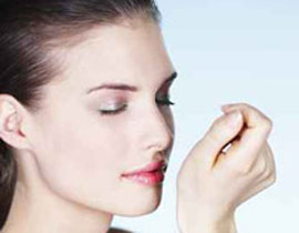 لتقوية ذاكرتك.. استنشق الورود!