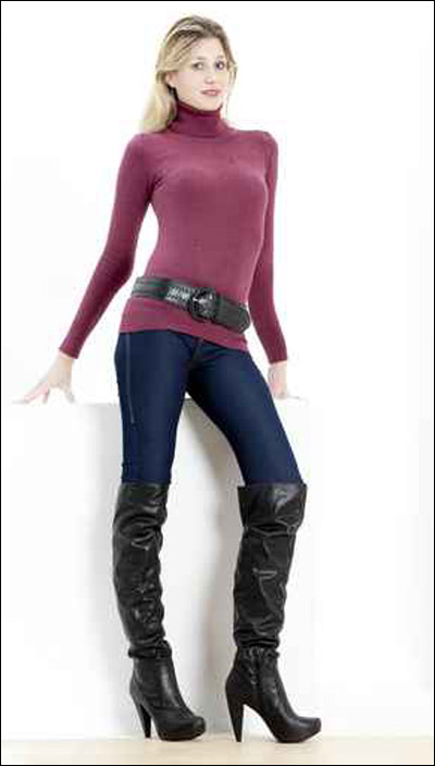 "شايف" يقدم لكن تشكيلة من الاحزمة النسائية!!