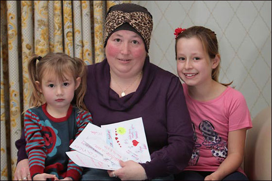 معجزة: طفلة بريطانية تنقذ امها من سرطان الثدي!