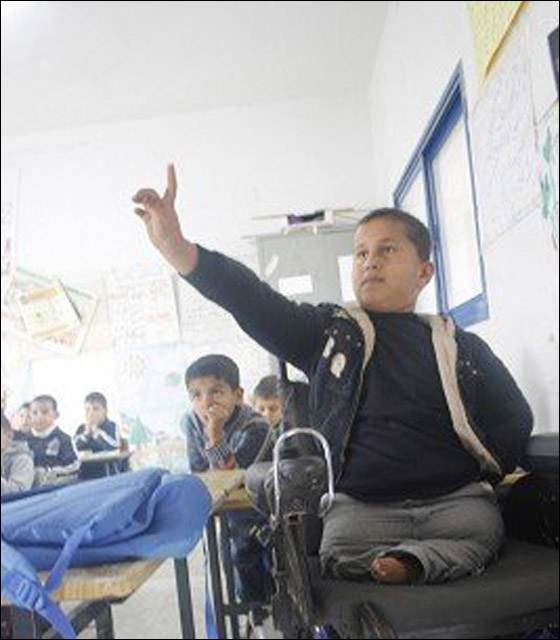طفل في جنين ولد بدون اطراف والسبب هو قوات الاحتلال!