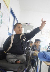 طفل في جنين ولد بدون اطراف والسبب هو قوات الاحتلال!