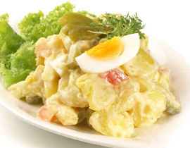 اليكم سلطة البطاطا الساخنة سهلة التحضير!