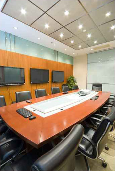 اختاروا ما يناسبكم من مجموعة المكاتب هذه!