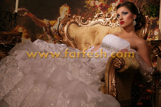 صالون ابراهيم: اللون العسلي والنحاسي تاج على رأس موضة صيف 2012