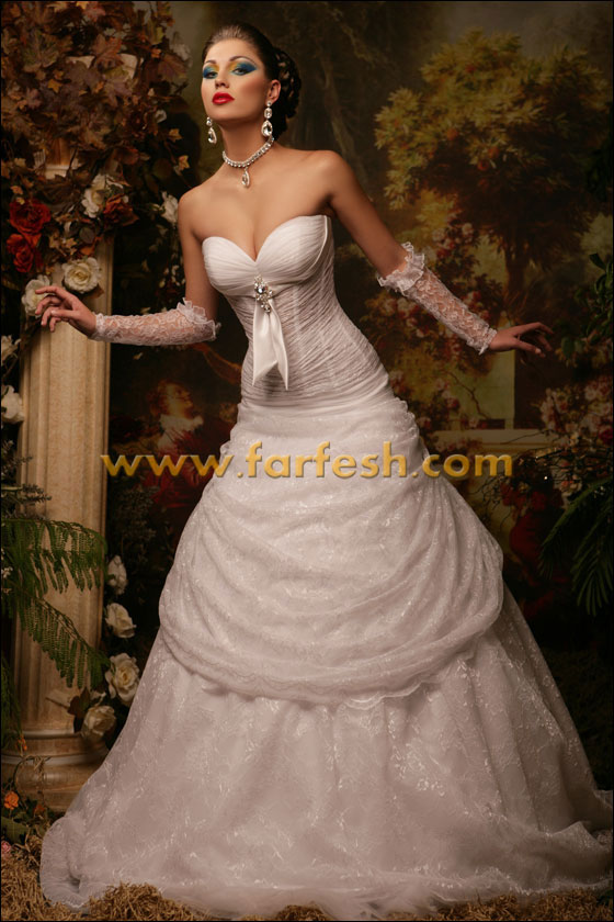 صالون ابراهيم: اللون العسلي والنحاسي تاج على رأس موضة صيف 2012