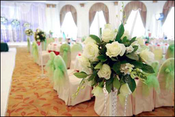 اليكم ارقى واروع التصاميم لتزيين طاولات الزفاف!