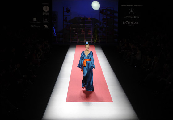 احدث الازياء الغريبة الاسبانية مقدمة من برادا!