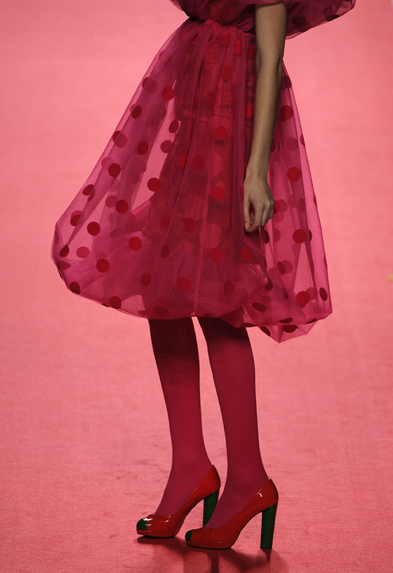 احدث الازياء الغريبة الاسبانية مقدمة من برادا!