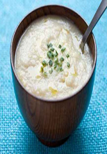 حساء البطاطا بالكريمة شهية بالشتاء البارد!