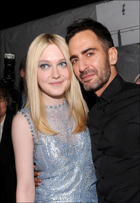 اسبوع الموضة في نيويورك يشهد وفيات وفضائح وسقوط عارضات!