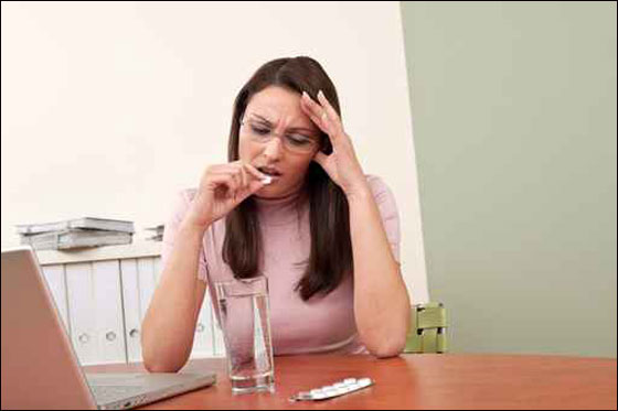 لتسكين الالام العاطفية.. تناولوا حبة مسكن جسدية!!