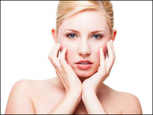 كيف تزيلين شعر وجهك بالشمع؟!!! كيف تزيلين شعر وجهك بالشمع؟!!!