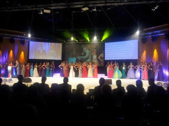 بالصور: المانية شقراء تفوز بلقب ملكة جمال العالم للصم 2012