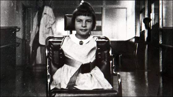 ملايين الدولارات تعويض لامراة ولدت دون اطراف بسبب عقار!