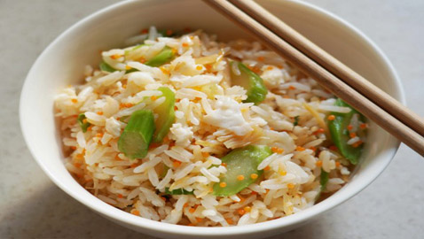 إليكم طريقة عمل الأرز الصيني للرجيم.. خفيف وطيب