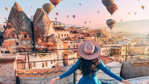 غرائب التاريخ والجغرافيا في كبادوكيا... وغوريمي درّتها (صور)